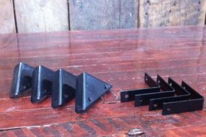 Raised Bed Garden - Corner Brackets